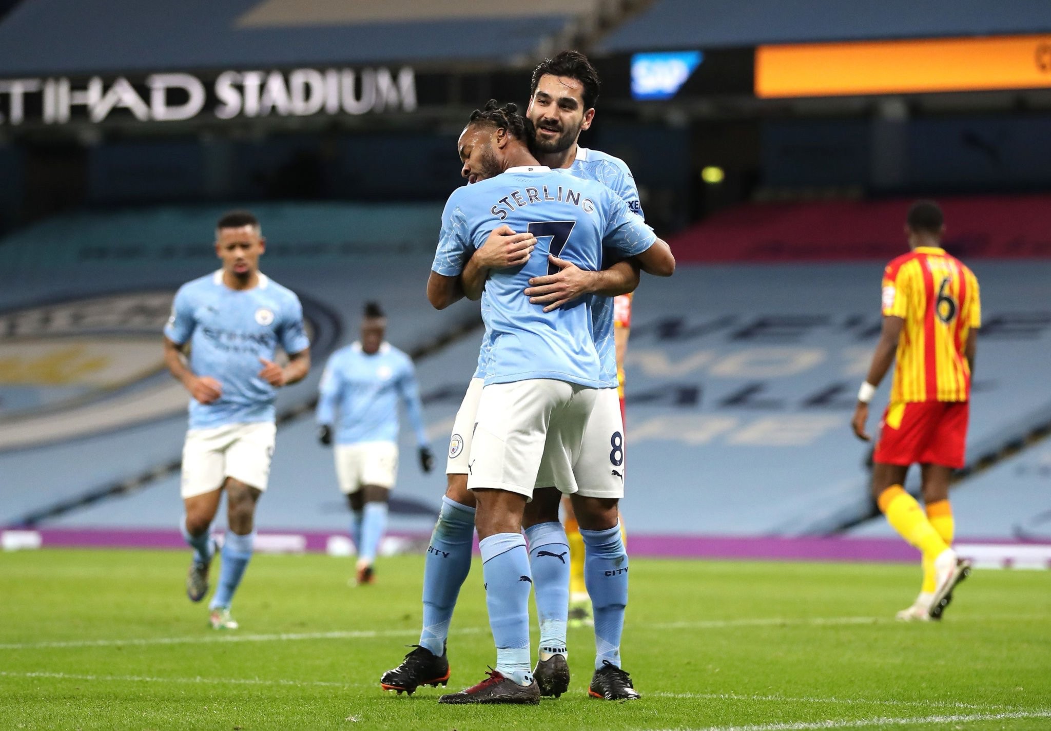 全无力扑救 全无力扑救