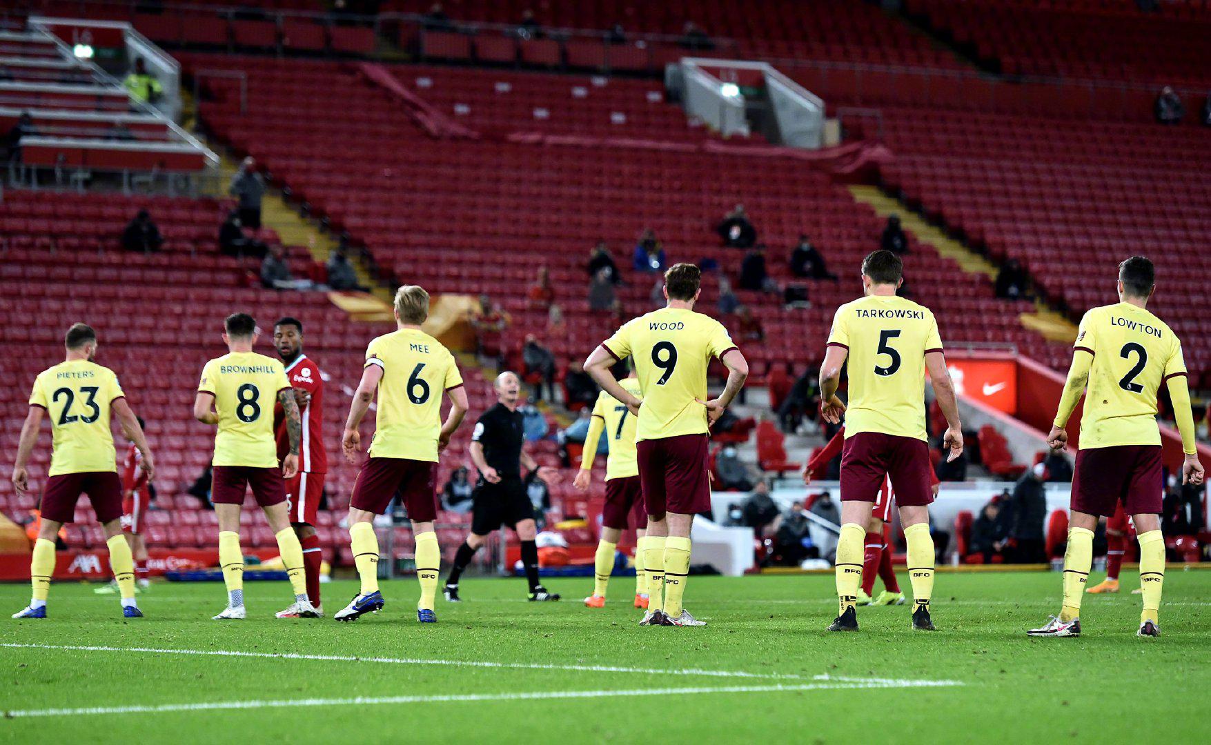 对困境时稳 对困境时稳